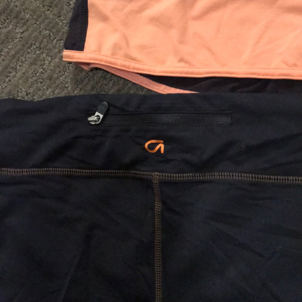 Gapfit Half Zip Pullover & Matching Capris - Small - image 4